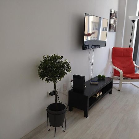 Amplio Estudio,Vista Mar Y Montana, A Pasos Del Centro Torremolinos Bagian luar foto