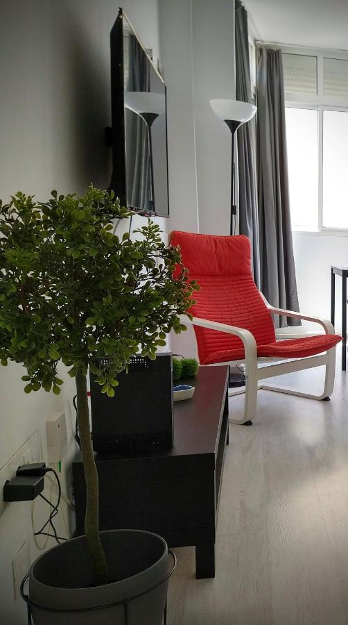 Amplio Estudio,Vista Mar Y Montana, A Pasos Del Centro Torremolinos Bagian luar foto