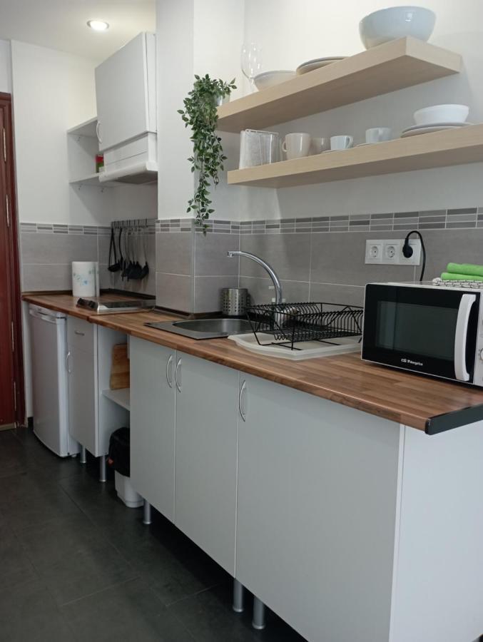 Amplio Estudio,Vista Mar Y Montana, A Pasos Del Centro Torremolinos Bagian luar foto