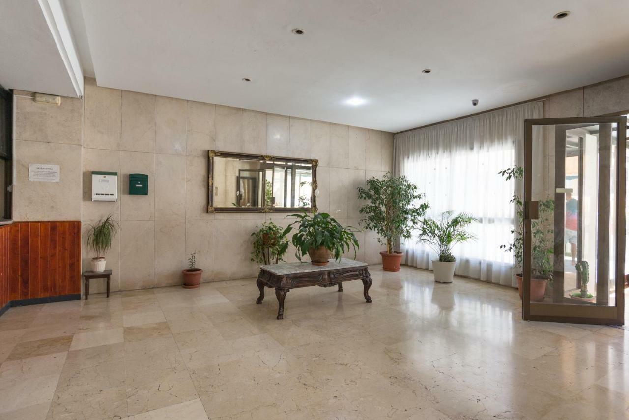 Amplio Estudio,Vista Mar Y Montana, A Pasos Del Centro Torremolinos Bagian luar foto