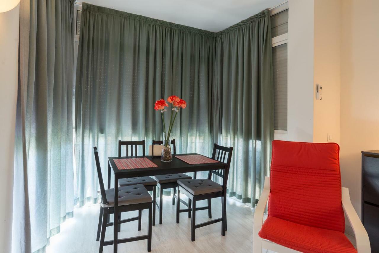 Amplio Estudio,Vista Mar Y Montana, A Pasos Del Centro Torremolinos Bagian luar foto